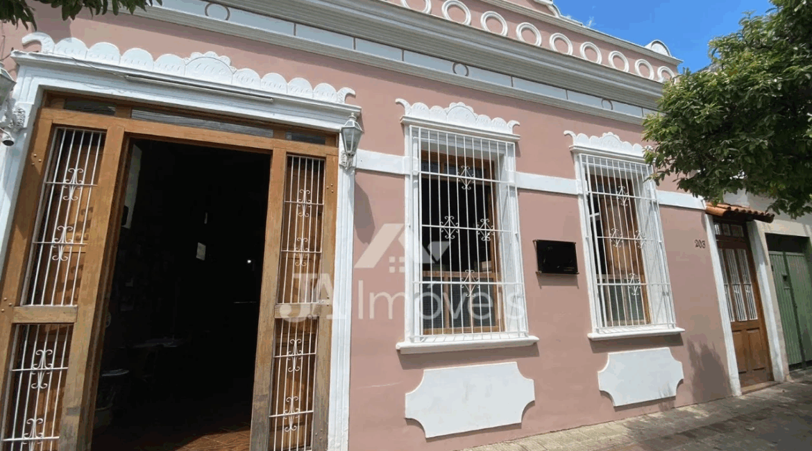 🏡Imóvel residencial e comercial à venda no Centro – Rua Manoel Lobato