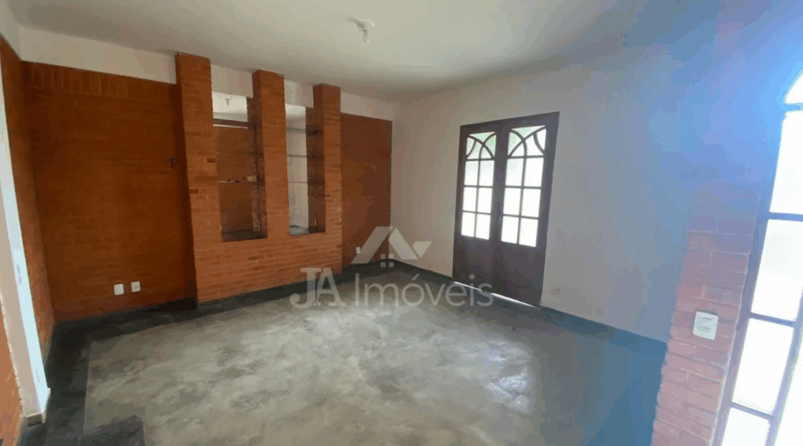 🏡Casa à venda com piscina no Jardim Lisboa – Rua Isaltina Renó Guedes