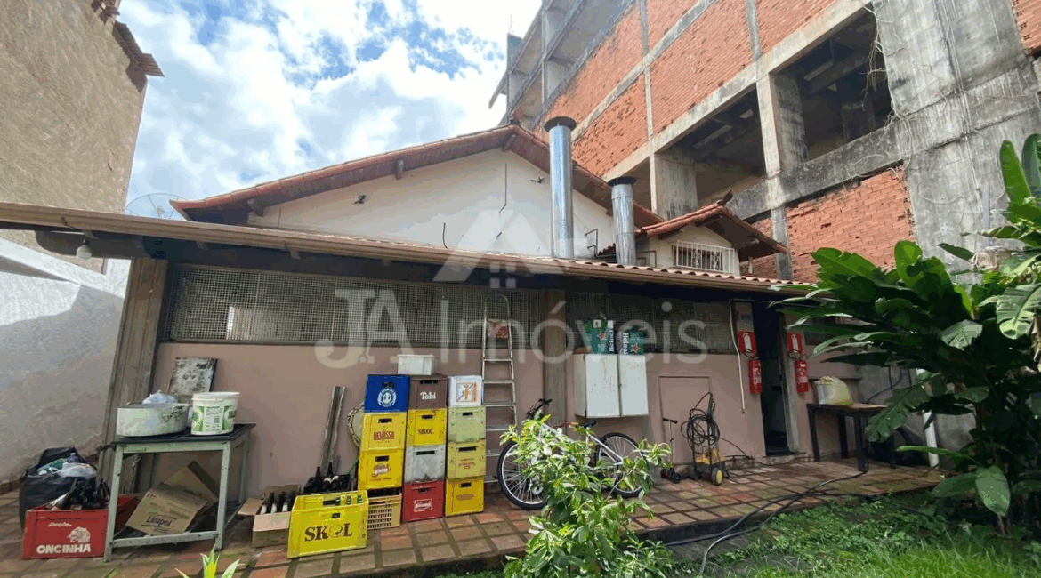 🏡Imóvel residencial e comercial à venda no Centro – Rua Manoel Lobato