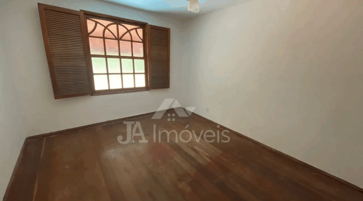 🏡Casa à venda com piscina no Jardim Lisboa – Rua Isaltina Renó Guedes