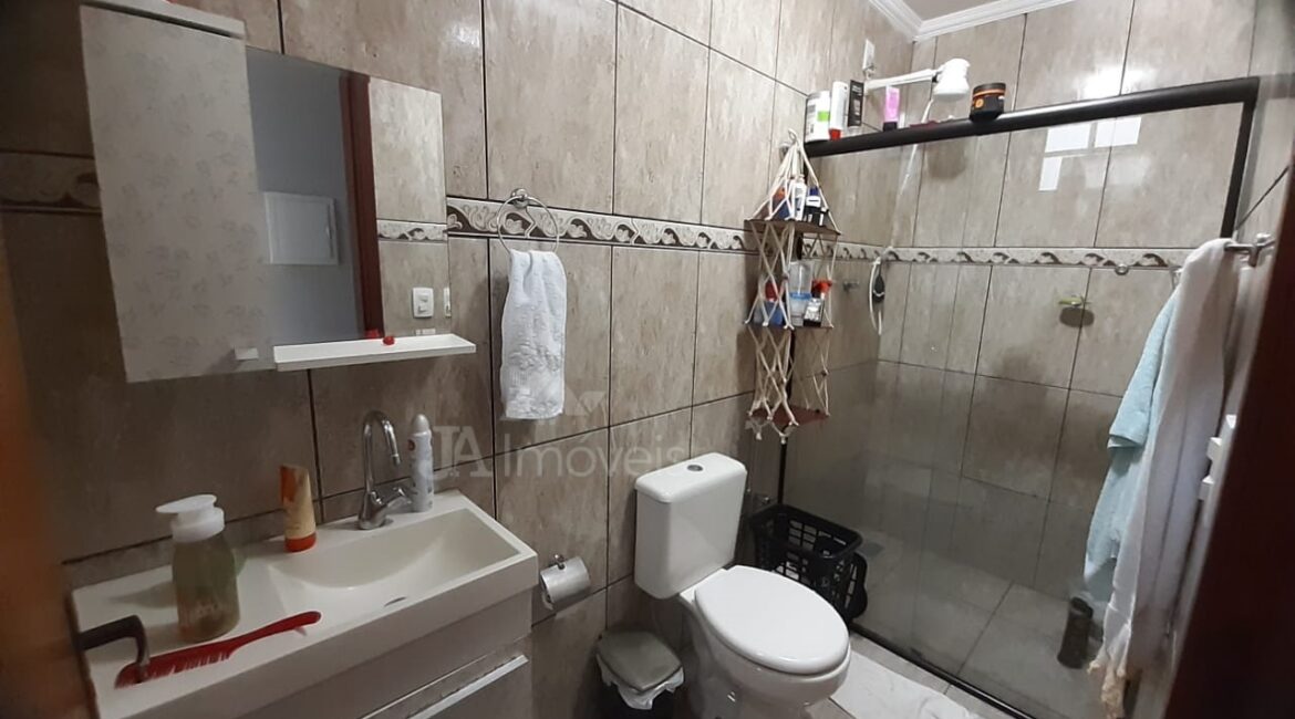 🏡 Casa com 3 quartos sendo uma suíte e espaço externo no Bairro Eldorado – Leopoldina