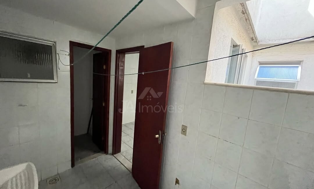 🏢 Apartamento na Praça da Bandeira.