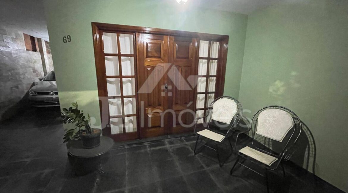 🏡Casa à venda em localização privilegiada – Rua Francisco Andrade Bastos – Centro de Leopoldina