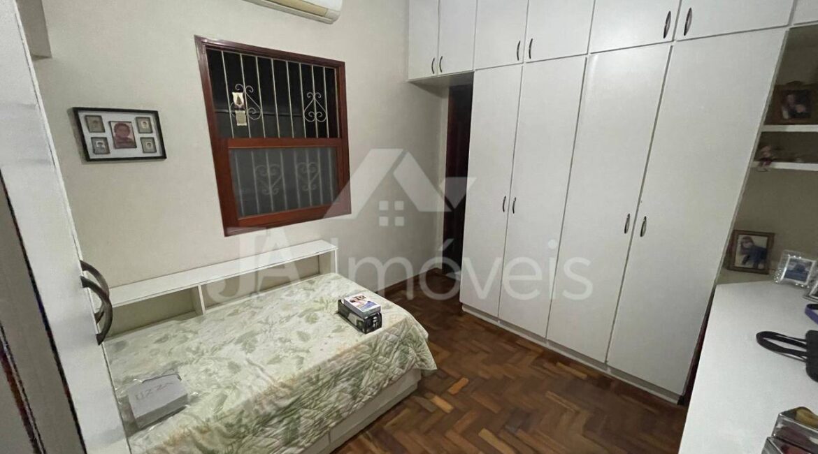 🏡Casa à venda em localização privilegiada – Rua Francisco Andrade Bastos – Centro de Leopoldina