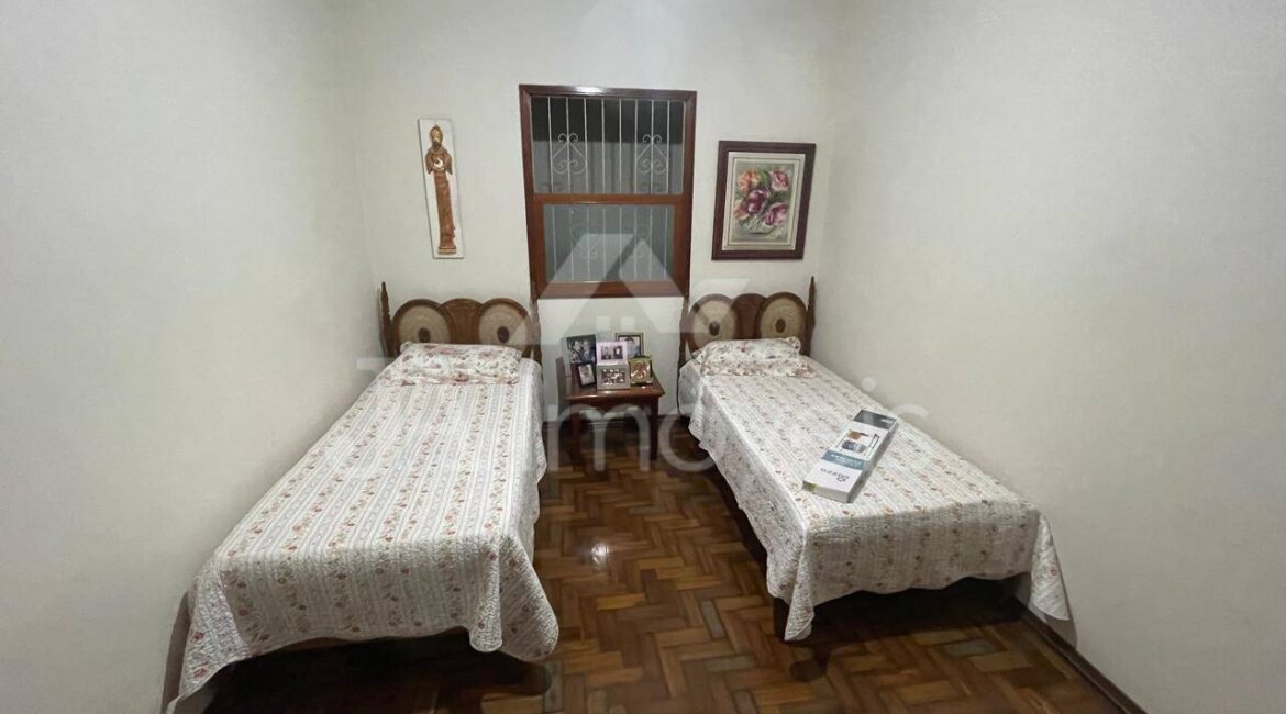 🏡Casa à venda em localização privilegiada – Rua Francisco Andrade Bastos – Centro de Leopoldina