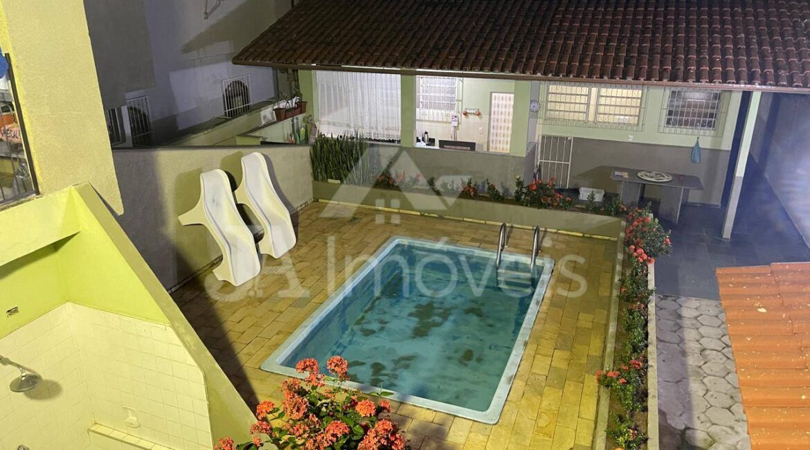 🏡Casa à venda em localização privilegiada – Rua Francisco Andrade Bastos – Centro de Leopoldina